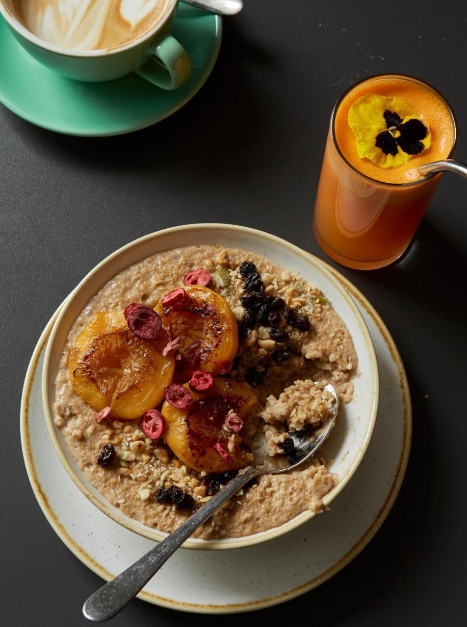 Whitehouse Rye住宿加早餐旅馆 外观 照片 Oatmeal with fruit