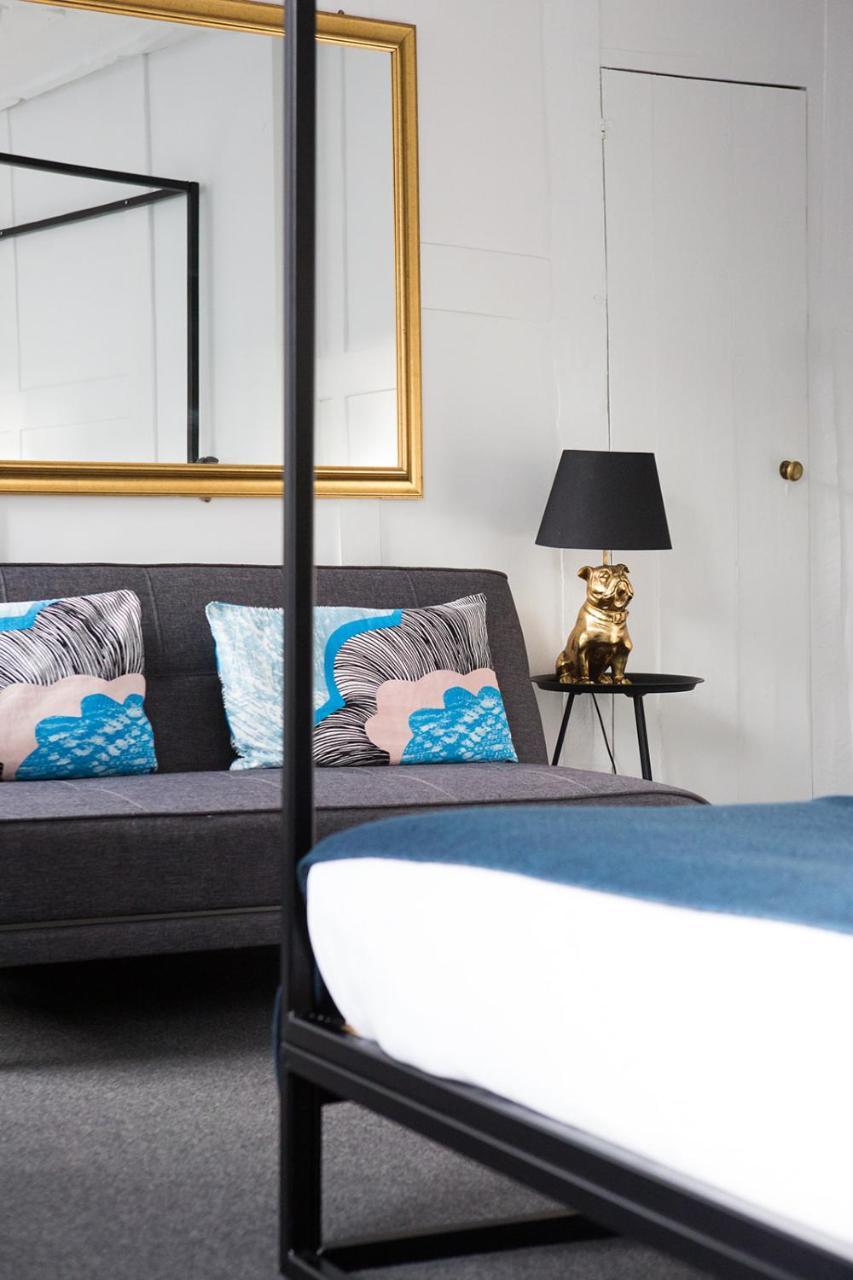 Whitehouse Rye住宿加早餐旅馆 外观 照片 A sofa bed